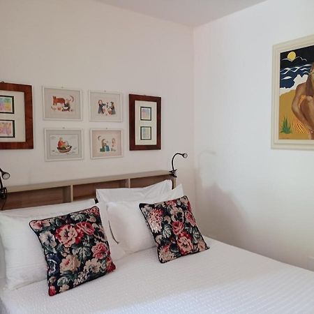 B&B S. Trinita 18 Suites & Rooms 特伦托 外观 照片