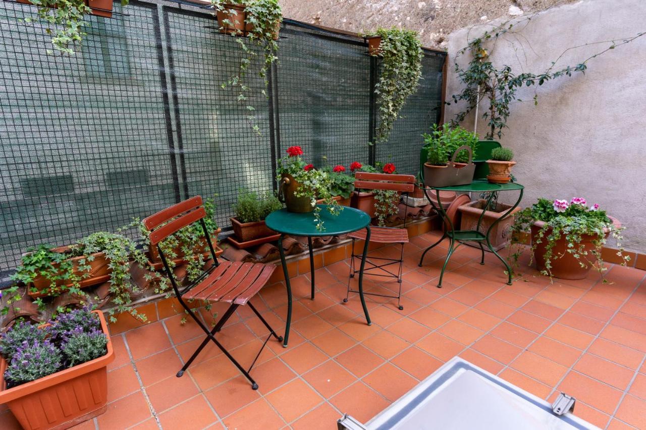 B&B S. Trinita 18 Suites & Rooms 特伦托 外观 照片