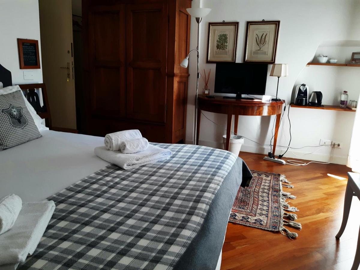 B&B S. Trinita 18 Suites & Rooms 特伦托 外观 照片