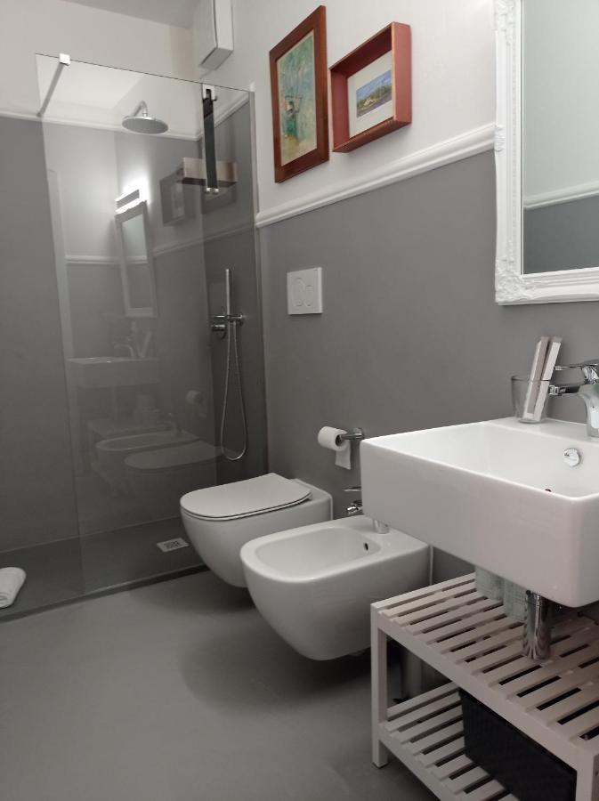 B&B S. Trinita 18 Suites & Rooms 特伦托 外观 照片